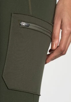 Wrangler All Terrain Gear Cargo - Pantalon Classique - Olive -Wrangler Promos Boutique 029682a8d0994709a6be848610e7c9a1