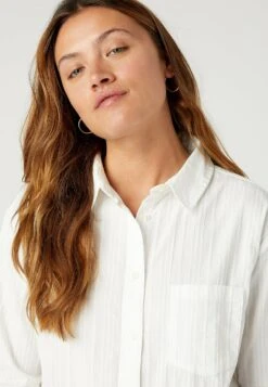 Wrangler Chemisier - Worn White -Wrangler Promos Boutique 069d36c85d464016be7d8b180aabe3fd