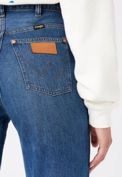 Wrangler Wild West - Jean Droit - Summertime -Wrangler Promos Boutique 07fd38a85d31446d9e7068eb33efc158