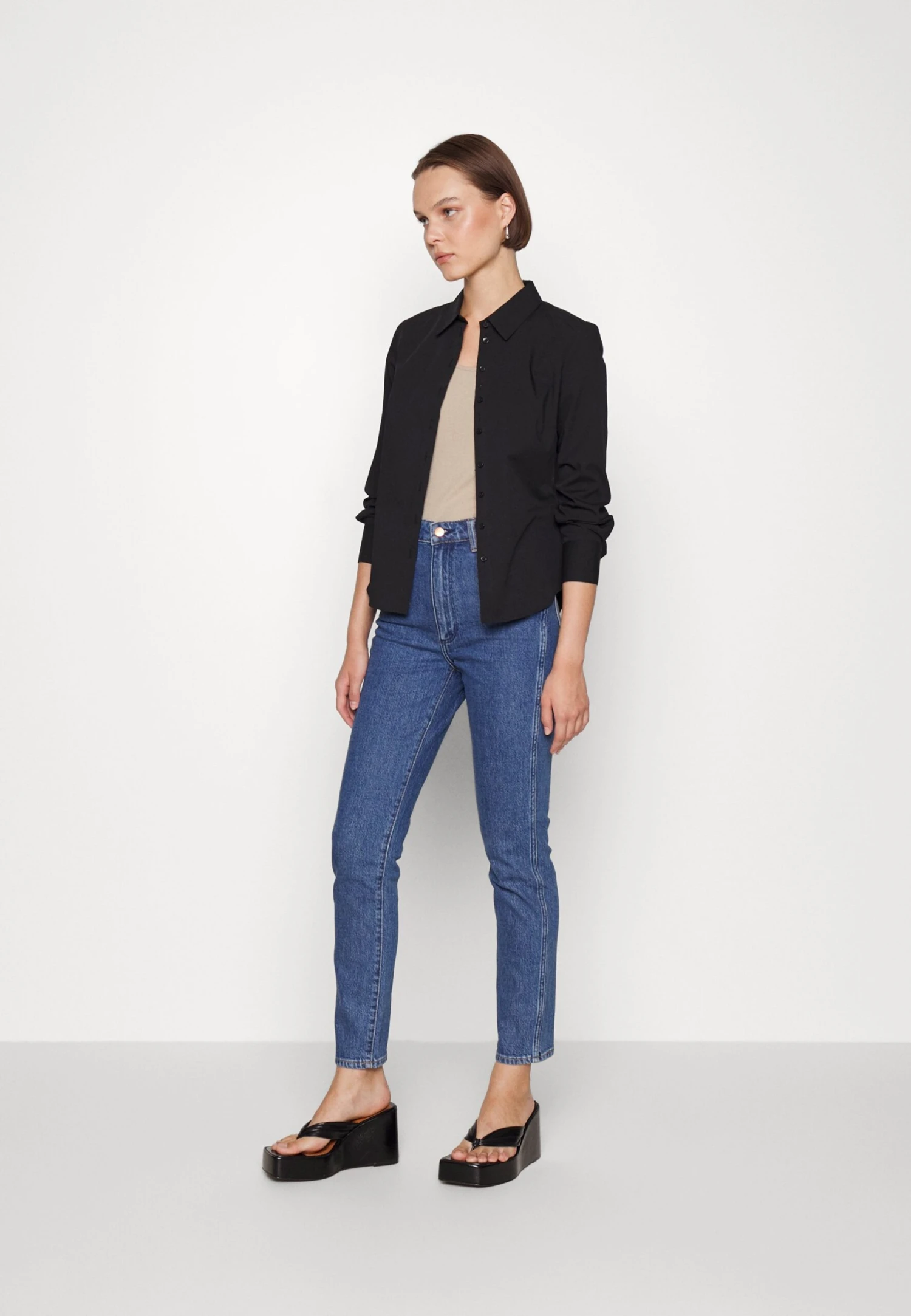 Wrangler Walker - Jean Slim - Raincloud 2 Wrangler Walker - Jean Slim - Raincloud – Image 2