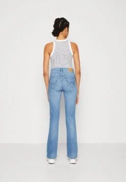 Wrangler Jean Bootcut - Riptide -Wrangler Promos Boutique 0a8fe5951e7e459d8d233fa20626a82f