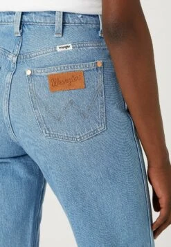 Wrangler Jean Droit - Supertubes 10 Wrangler Jean Droit - Supertubes -Wrangler Promos Boutique 0b40304abe0745e18ed85ae4d1614be7