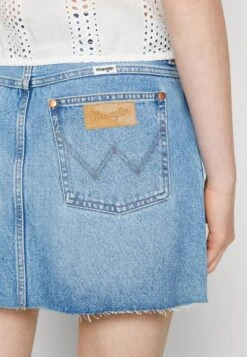 Wrangler Skirt - Minijupe - Good Intentions 11 Wrangler Skirt - Minijupe - Good Intentions -Wrangler Promos Boutique 0f5c22671502467db9ab54e059163896