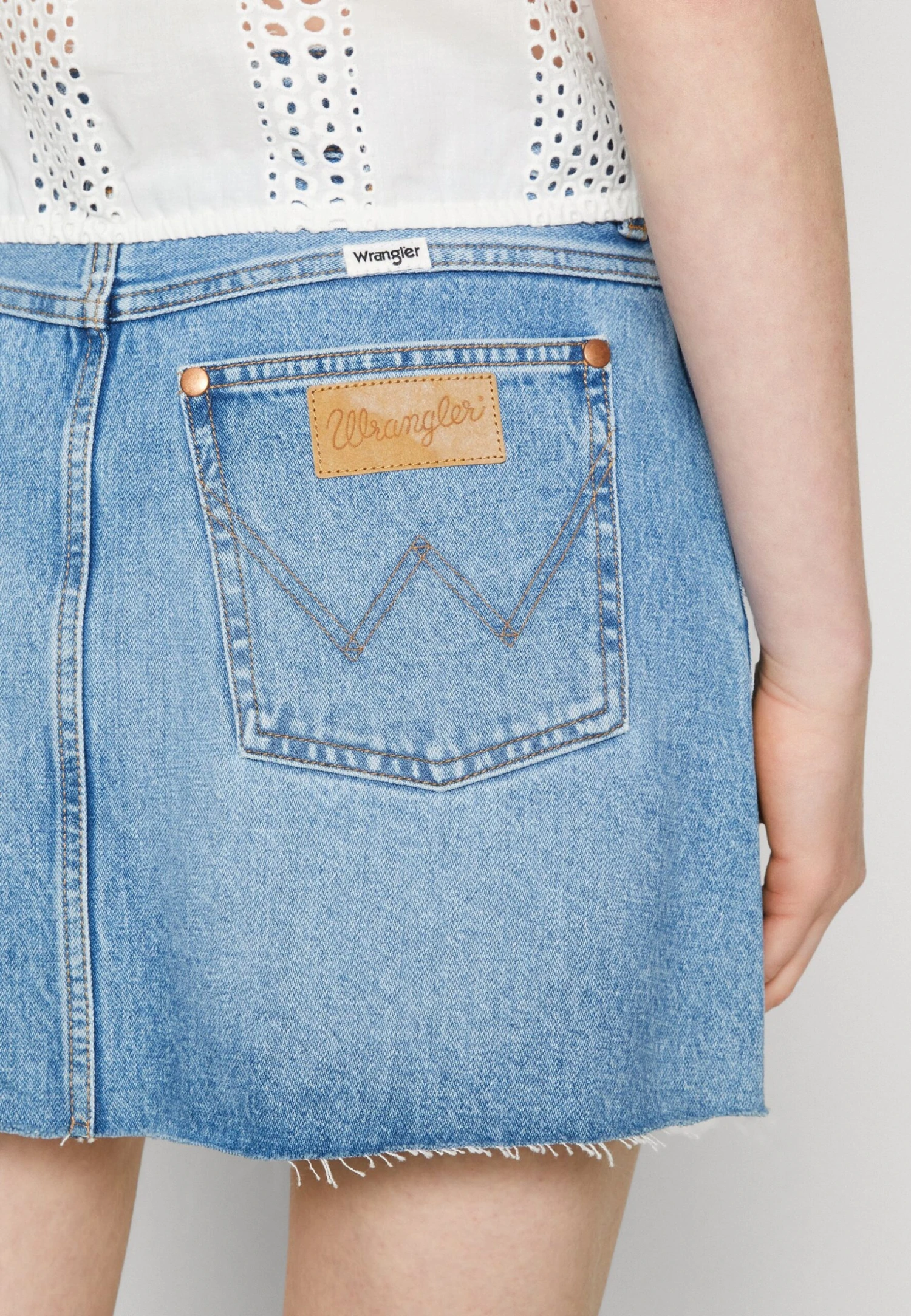 Wrangler Skirt - Minijupe - Good Intentions 6 Wrangler Skirt - Minijupe - Good Intentions – Image 6