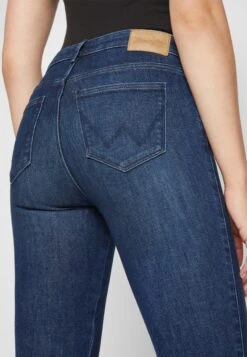 Wrangler Jeans Skinny - Footloose -Wrangler Promos Boutique 18bdbd1752c647459a9fa897e1afe168