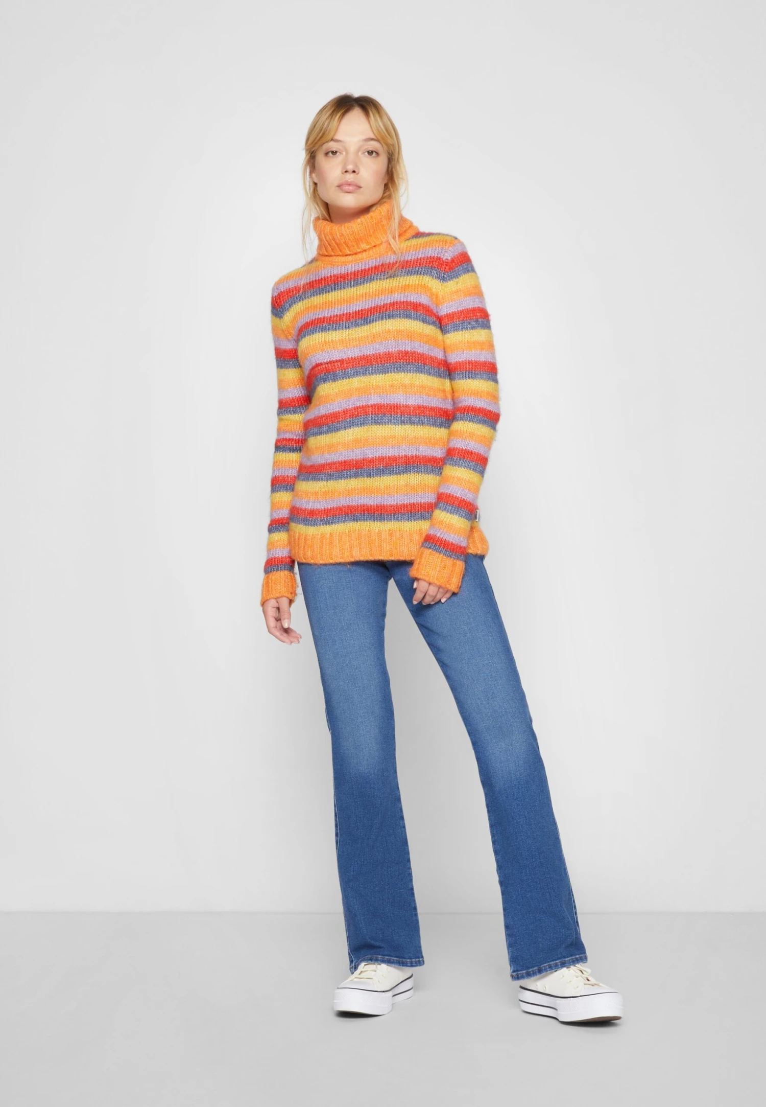 Wrangler Plush Sweater - Pullover - Coral Rose 2 Wrangler Plush Sweater - Pullover - Coral Rose – Image 2