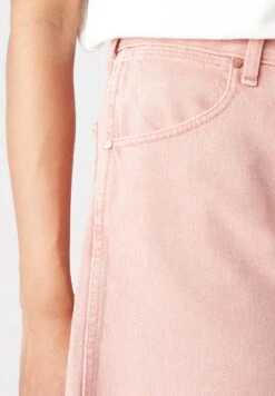 Wrangler Short En Jean - Rose -Wrangler Promos Boutique 1ccc248c491741d5b8e715c40340e985