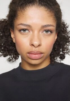 Wrangler Sweatshirt - Real Black 10 Wrangler Sweatshirt - Real Black -Wrangler Promos Boutique 1e70b6b9058248c5a7cf62ee949b167c