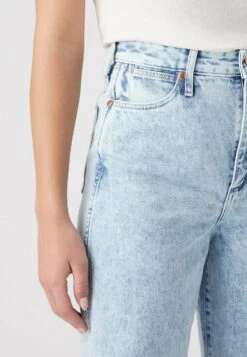 Wrangler Barrel - Jean Boyfriend - Let It Go -Wrangler Promos Boutique 2d8ff4d7ceb64f71939048dfbc94c1cb