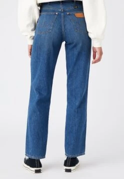 Wrangler Wild West - Jean Droit - Summertime -Wrangler Promos Boutique 359347ad0a8540dcb8a3d66713d12b03