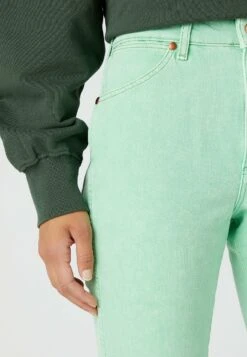 Wrangler Wild West - Jean Droit - Cactus -Wrangler Promos Boutique 3dad7a826d61435fad931eee2c5fad19