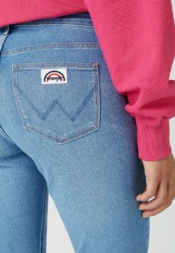 Wrangler Jean Flare - Hazel -Wrangler Promos Boutique 3e68fe32ffc84b65985ba90886d1c49b