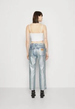 Wrangler Wild West - Jean Droit - Rocket Man -Wrangler Promos Boutique 463b815da7a74841b8ba68cfe9ea5b04