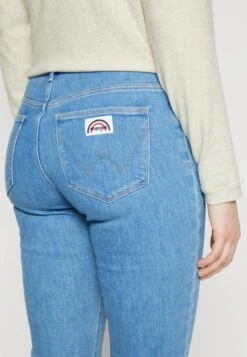 Wrangler Flare - Pantalon Classique - Eye Candy -Wrangler Promos Boutique 527996262a464999b416afaacf031294