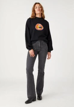 Wrangler Flare - Jean Flare - Driveway -Wrangler Promos Boutique 598efe964e8a43268c8e612d9bfd77da