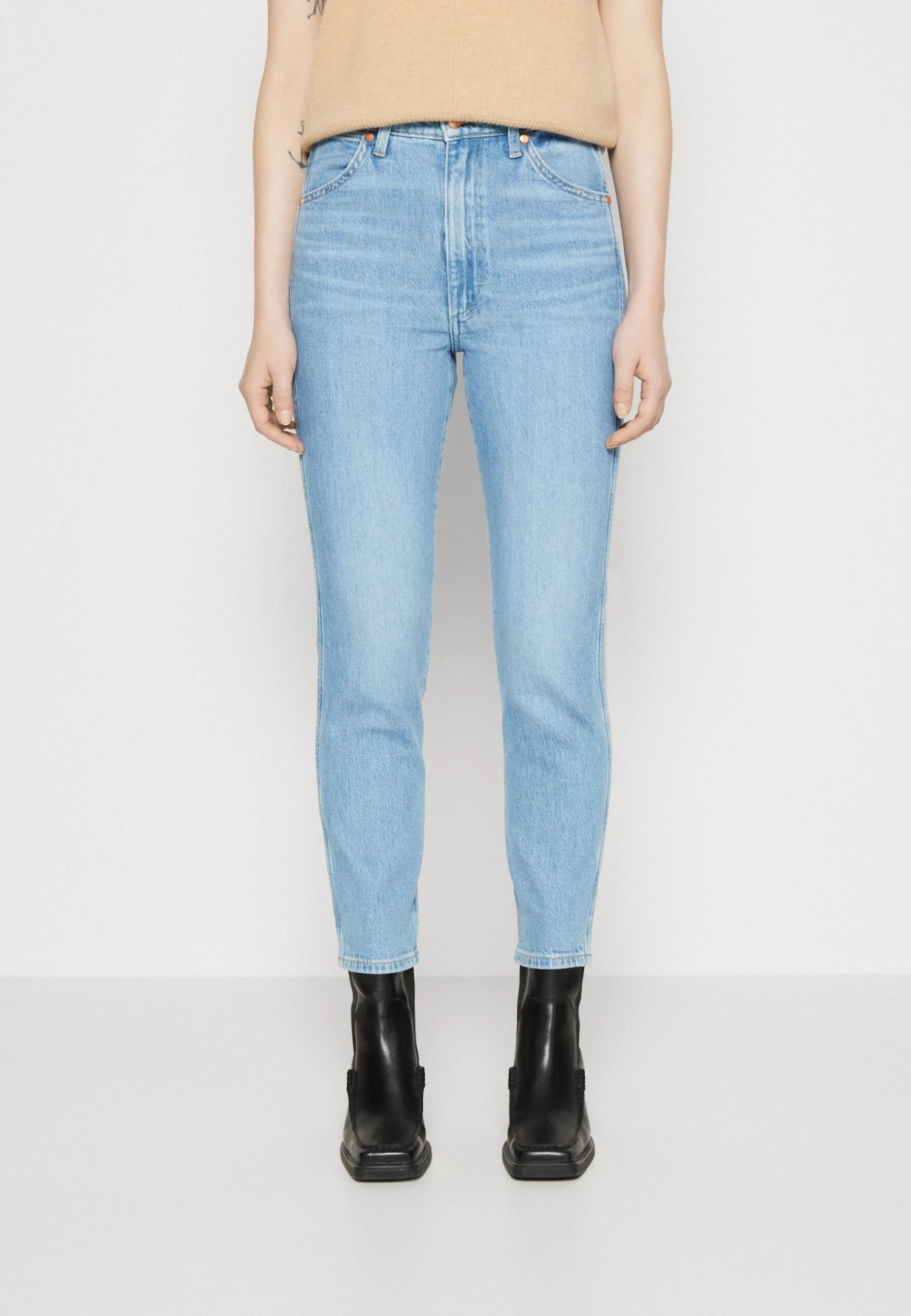 Wrangler Walker - Jean Droit - Supertubes 1 Wrangler Walker - Jean Droit - Supertubes