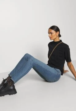 Wrangler Jeans Skinny - Snuggle Bug -Wrangler Promos Boutique 6554a2645e3b4a44ae124140dd95f321