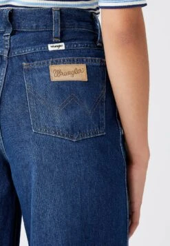Wrangler Jean Flare - Blue Horizons -Wrangler Promos Boutique 6d10dc3cd72f4c1bb68649ae47bd69a3