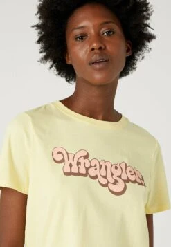 Wrangler Regular Tee - T-Shirt Imprimé - Pale Banana -Wrangler Promos Boutique 7a1894fca930439c8b17c95ffb2b3f90