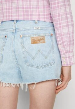 Wrangler Festival - Short En Jean - Bad Intentions 9 Wrangler Festival - Short En Jean - Bad Intentions -Wrangler Promos Boutique 7a24c1ca5e964765bec3c0dec3f342f9