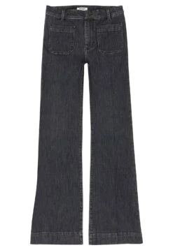 Wrangler Flare - Jean Flare - Driveway