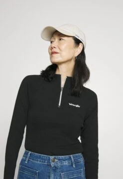 Wrangler Baby Tee - Pullover - Black -Wrangler Promos Boutique 8961e55bf918466898816724352893fa