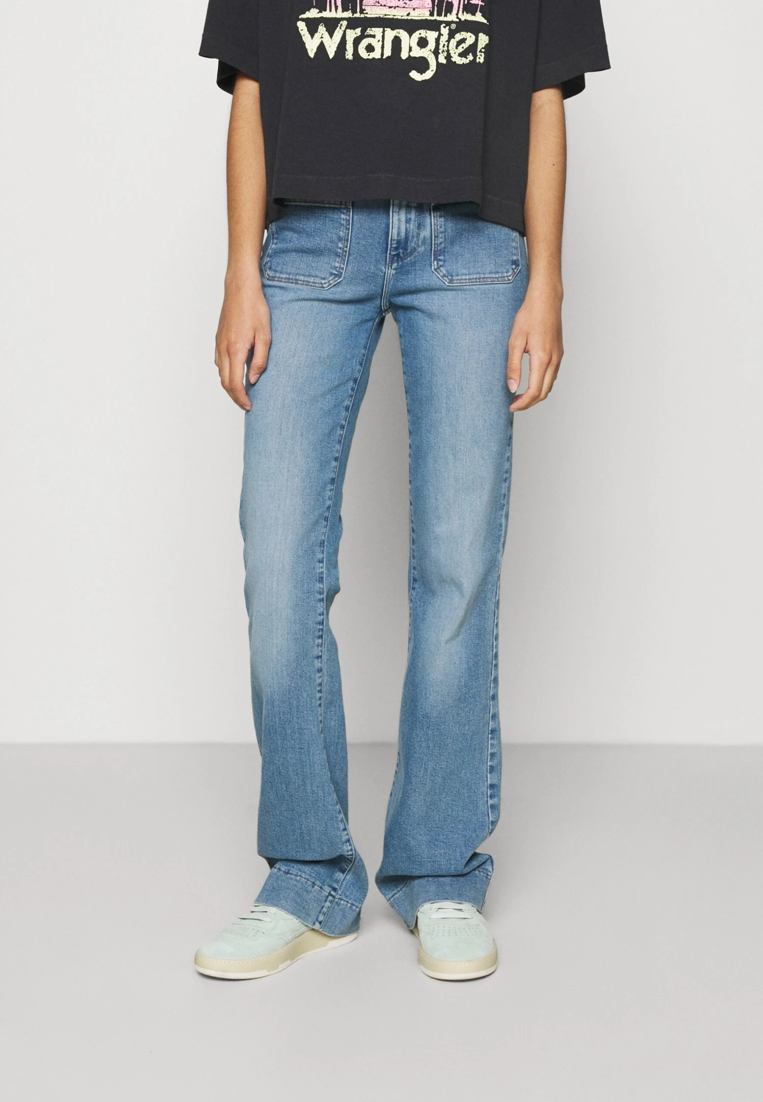 Wrangler Jean Flare - Dusty Mid 1 Wrangler Jean Flare - Dusty Mid