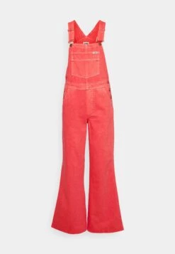 Wrangler Casey Jones Flare Overall - Salopette - Poppy Red -Wrangler Promos Boutique 96bb7c071204442fa0b5a79a2b38eee5