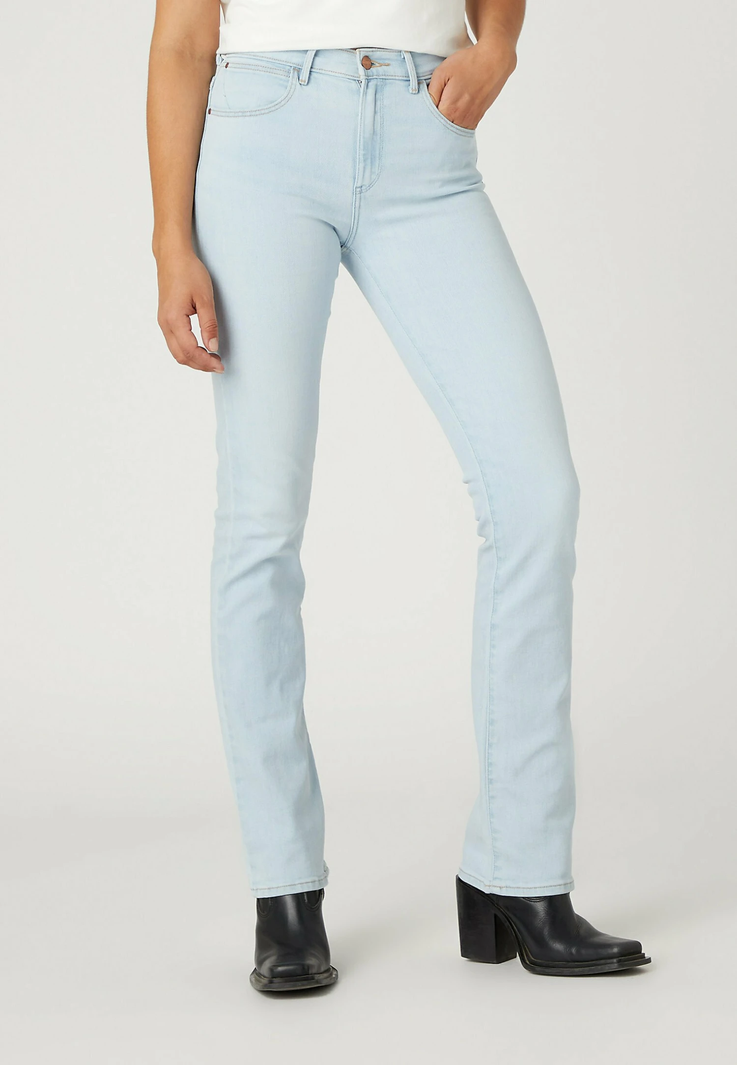 Wrangler Jean Bootcut - Beach Bum 1 Wrangler Jean Bootcut - Beach Bum