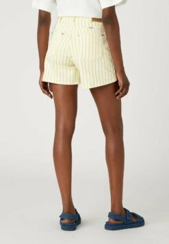 Wrangler Donna - Short - Sunshine Stripes -Wrangler Promos Boutique a0650a2cfba04120ba08317eacf9f444
