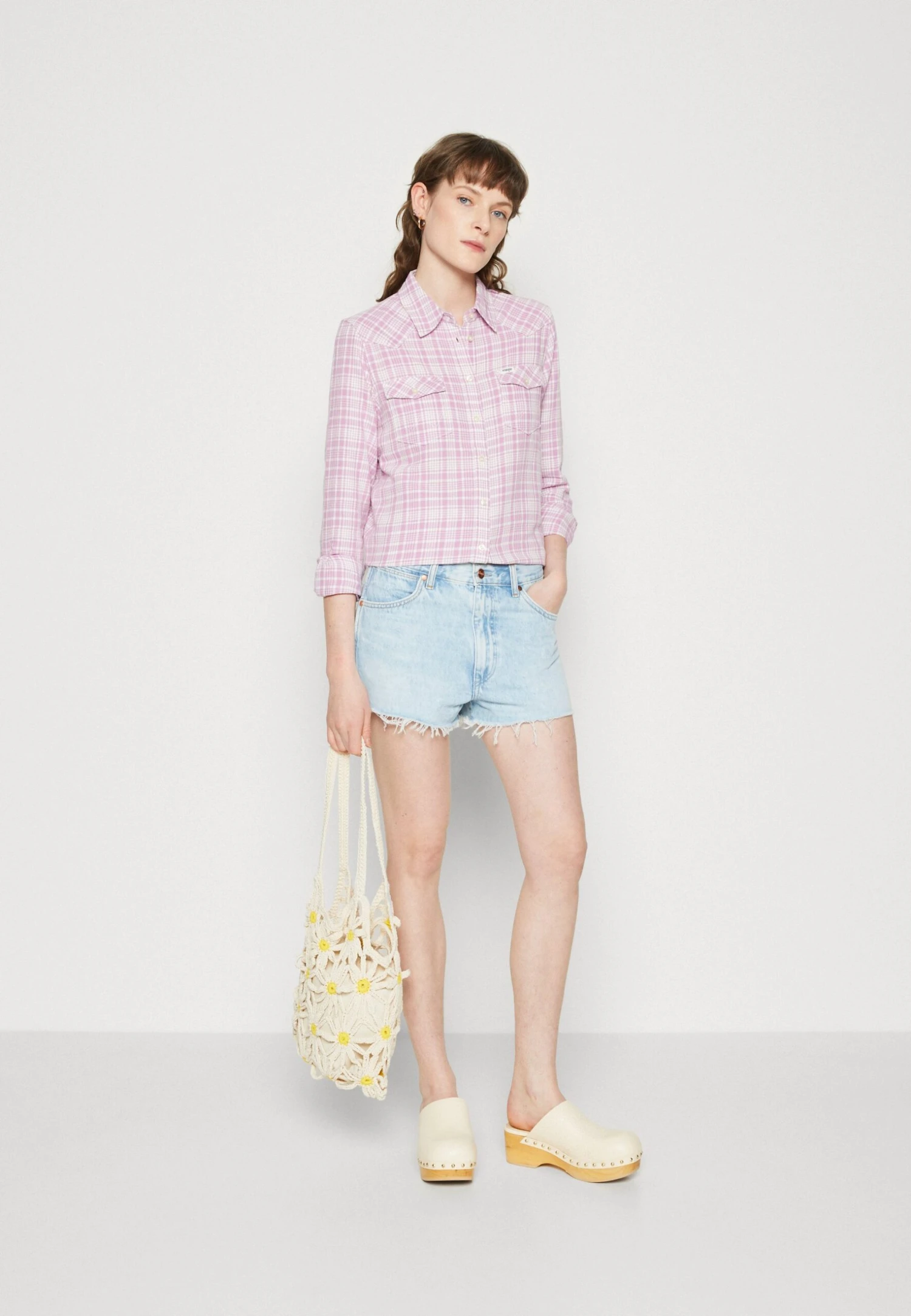 Wrangler Festival - Short En Jean - Bad Intentions 2 Wrangler Festival - Short En Jean - Bad Intentions – Image 2