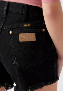 Wrangler Festival - Short En Jean - Black -Wrangler Promos Boutique a839bb0f855043e6934647b051e1a3d4