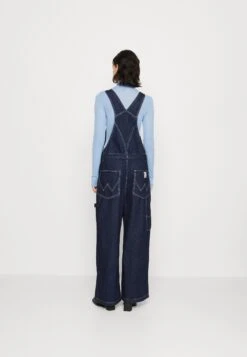 Wrangler Casey Jones Overall - Salopette - Rinse 8 Wrangler Casey Jones Overall - Salopette - Rinse -Wrangler Promos Boutique ad32e7741276455d8d3a005c9dc71123