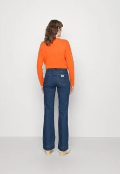 Wrangler Jean Flare - Diona 7 Wrangler Jean Flare - Diona -Wrangler Promos Boutique adcecdb5e13240df9e4205eadb79545a