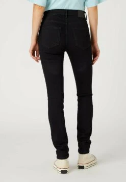 Wrangler Jeans Skinny - Arachne -Wrangler Promos Boutique b4b16667e7df4e7780a82bb27f33e0dd