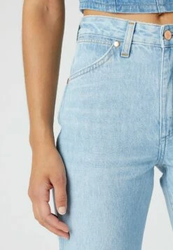 Wrangler Wild West - Jean Droit - Bad Intentions -Wrangler Promos Boutique c7d1f94b8e3741ec9145e596e5a48e24