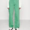Wrangler Mom Carpenter - Jean Droit - Bright Green