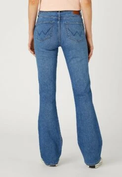 Wrangler Jean Bootcut - Raven -Wrangler Promos Boutique ed5e9cac1d0d4ce7919d70a86e8d646a