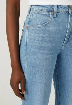 Wrangler Jean Droit - Supertubes 9 Wrangler Jean Droit - Supertubes -Wrangler Promos Boutique f9ea1370dfc14c9993a5508cf8784cec